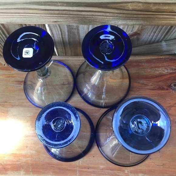 Set of 4 Mexican Mouth Blown Martini Glasses Light Green with Blue Rim & Base - Picture 4 of 16